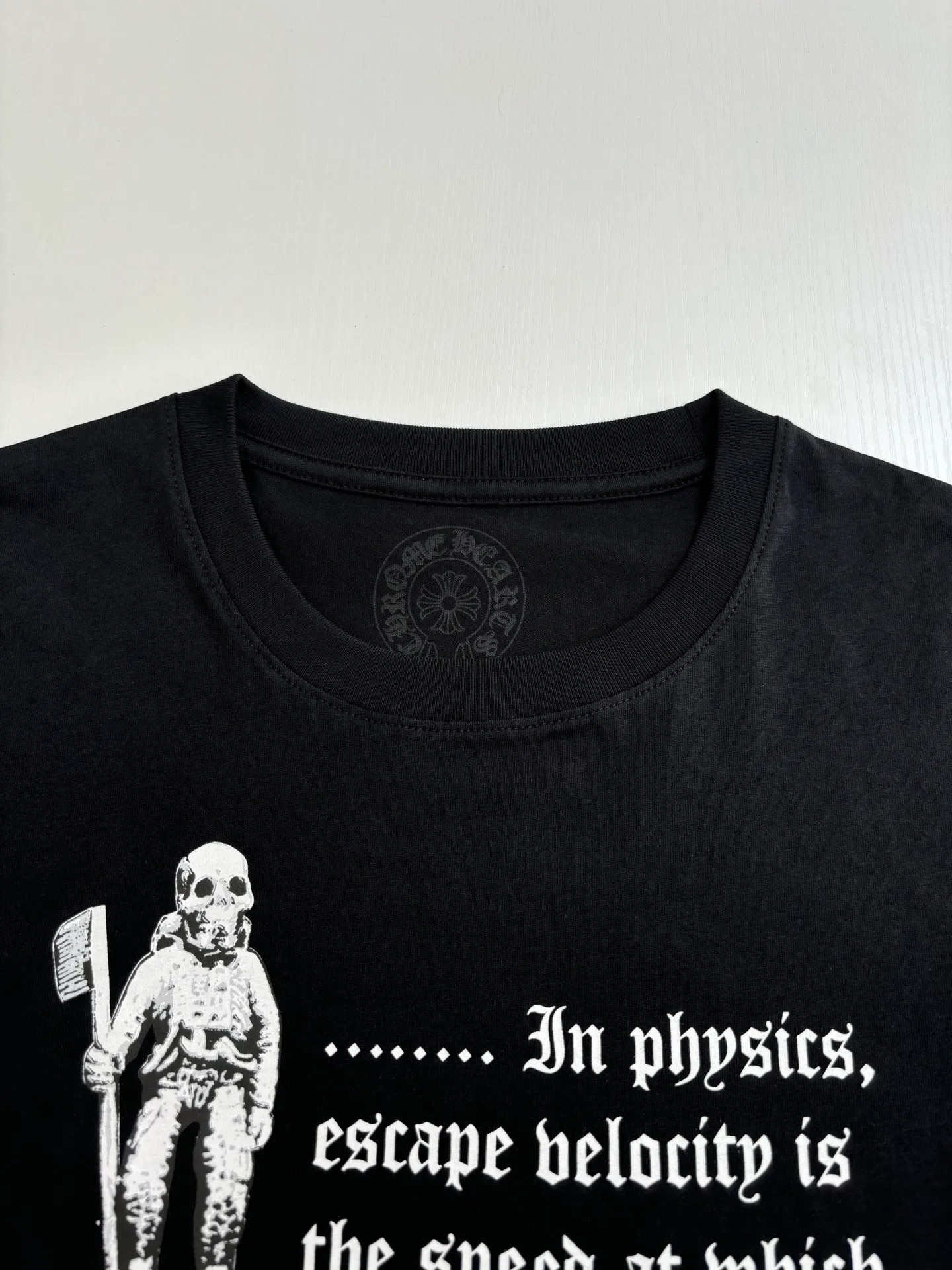 🅿️270 Come Hearts*/Cro Heart 25Ss new foti skull soldier text short sleeves. The fabric is made of 26 weave 200g cotton. The printing is made of thermoset ink. Customized accessories Size: S/M/L